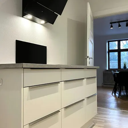Spacious For 10 Apartamento *